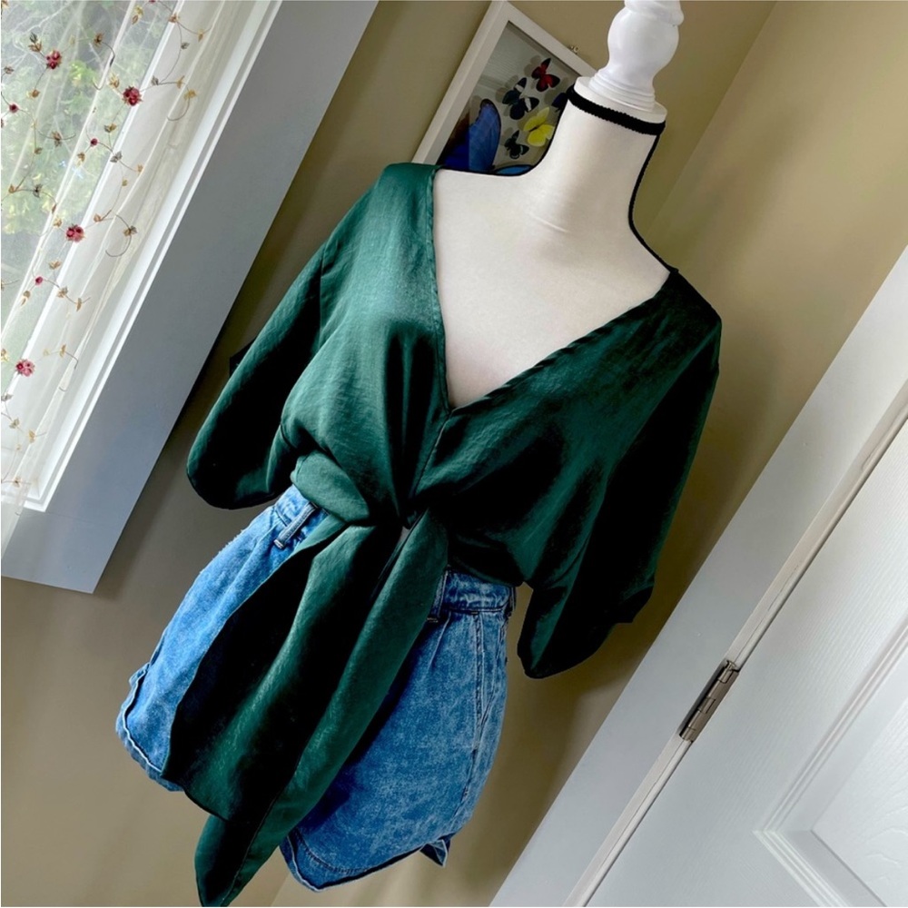 The Envy Tie Top